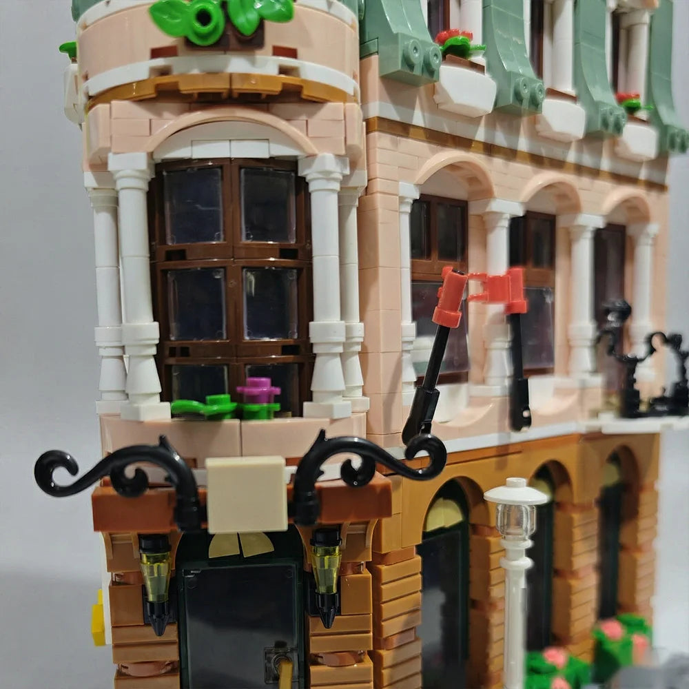 Modular City Corner Jazz Club Hotel Building Blocks Set